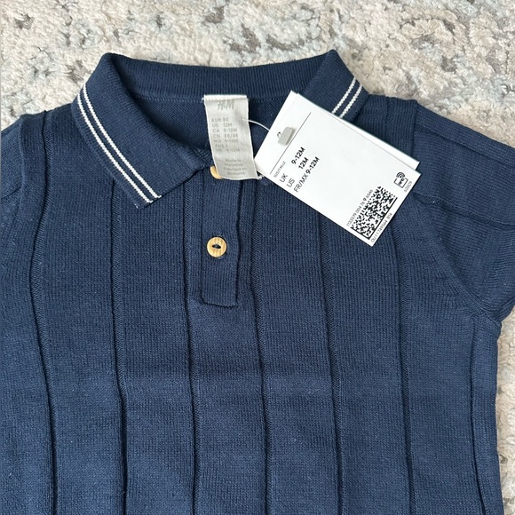 H&M 2 knit button tops 9-12 months - Picture 3 of 3